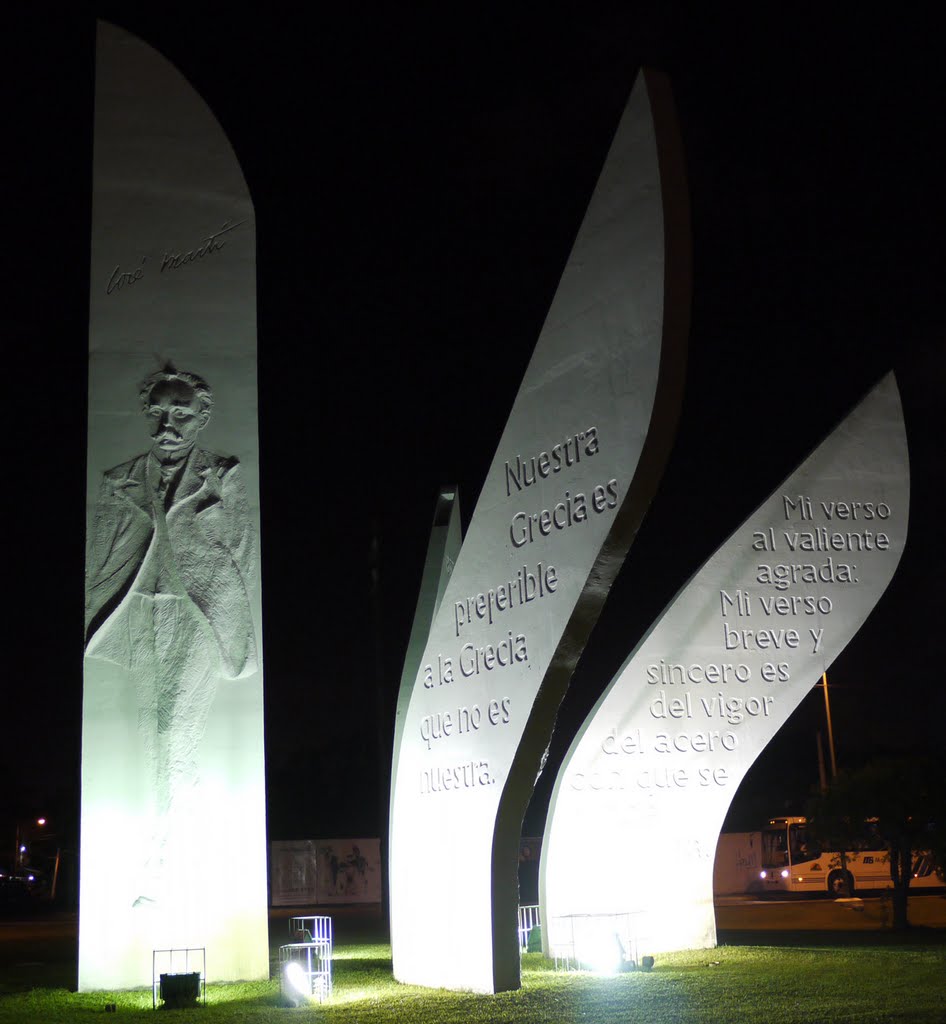 Monumento a José Martí. Cancún. México. by Antonio Cristerna