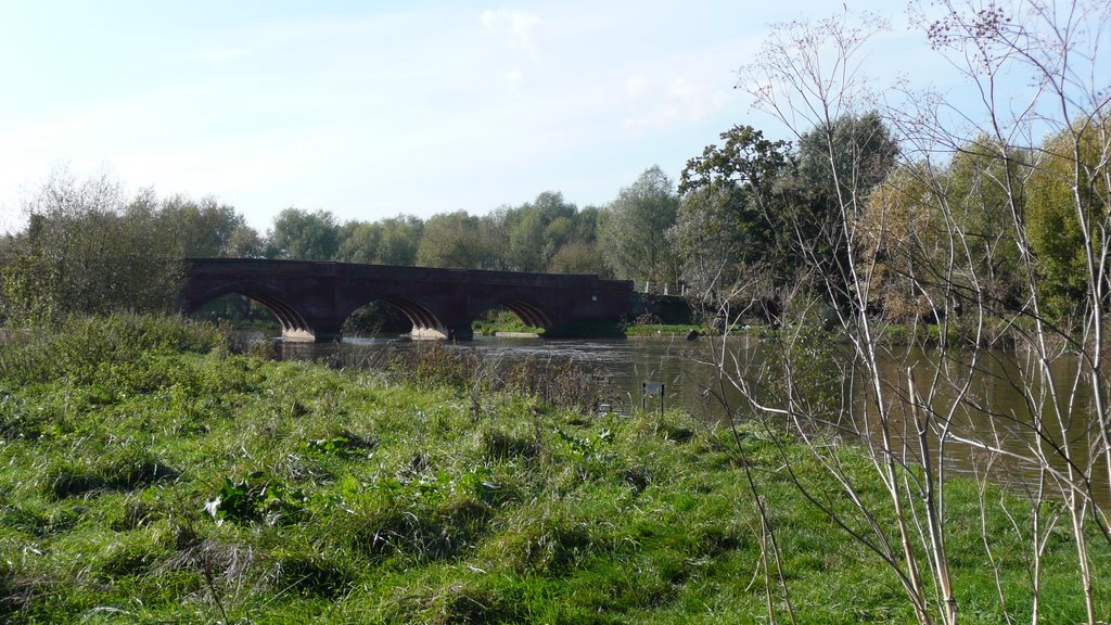 Bridge at Clifton Hampden by MHCharlton