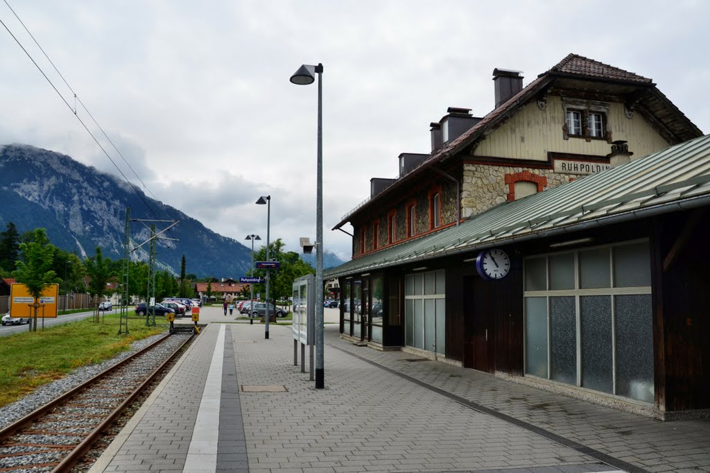 Ruhpolding - Bahnhof by Wolfgang Spillner