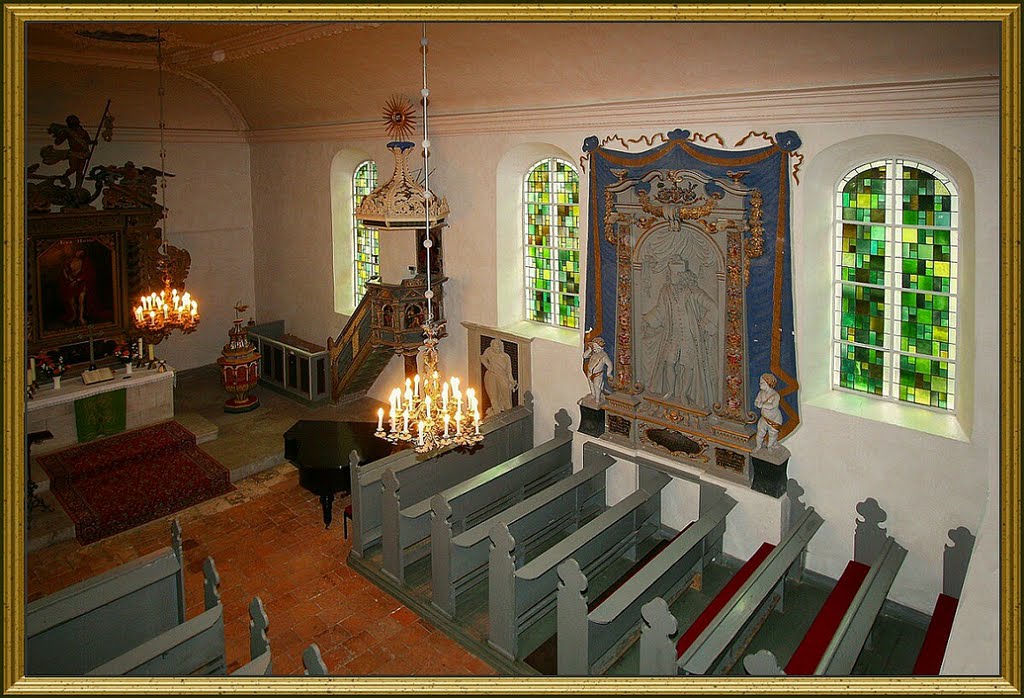 Die Groß Glienicker Kirche, Blick von der Orgelempore by H. Hönow