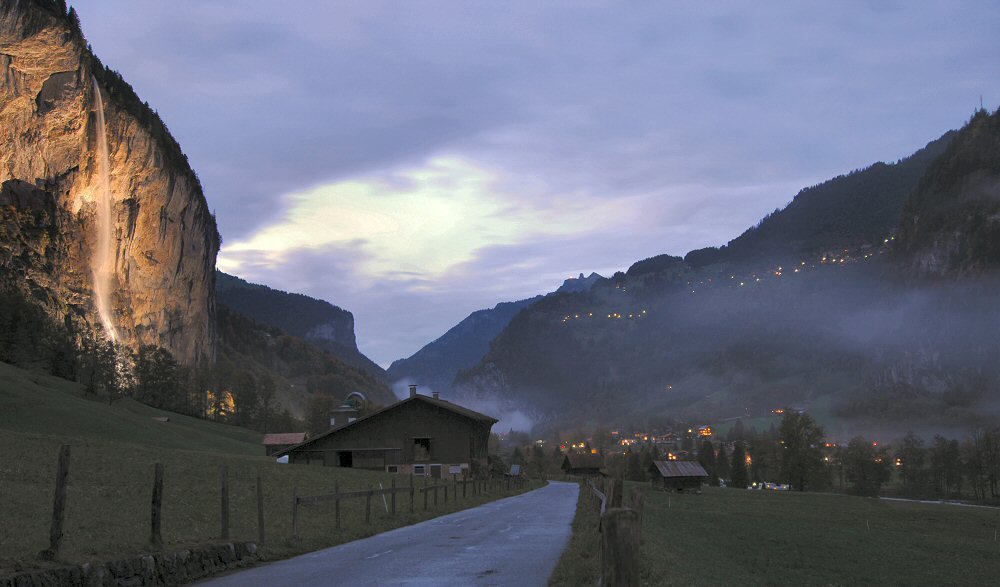 Lauterbrunnental im letzten Licht by Klaus Rommel