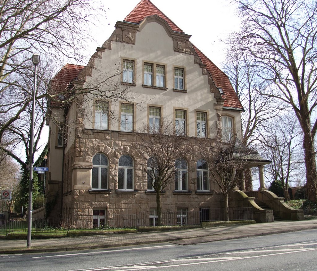 Ehem. Sparkasse Dorstfeld by bertbielefeld-architekten