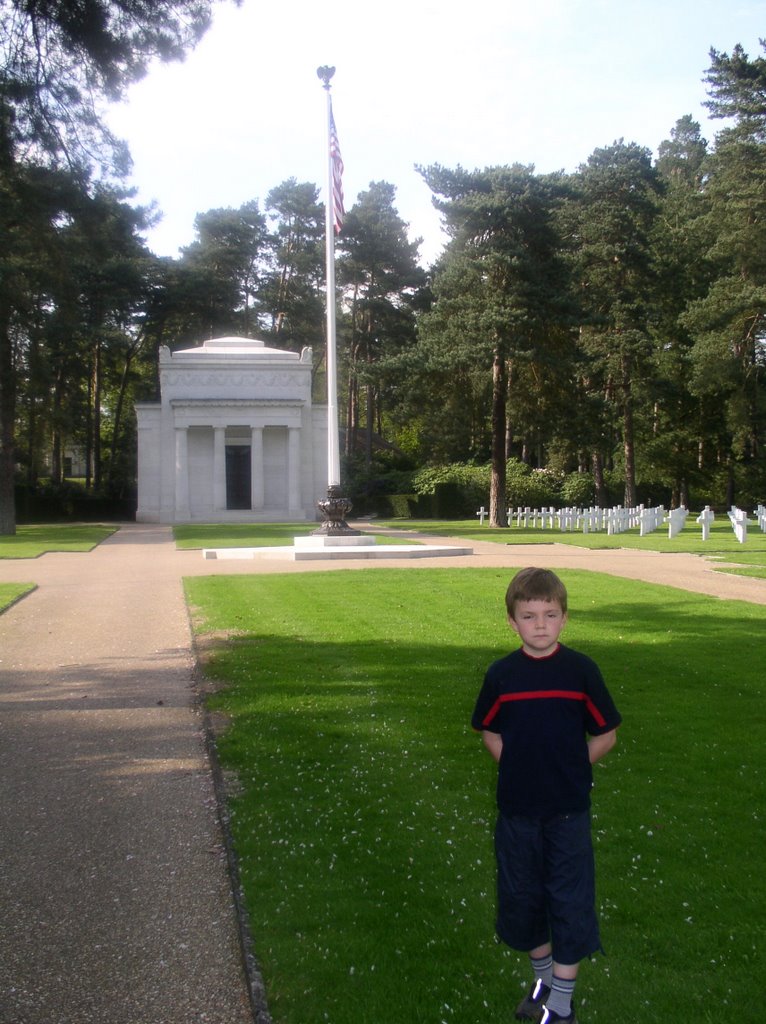 American cemetery at Brookwood by Malcolm Head