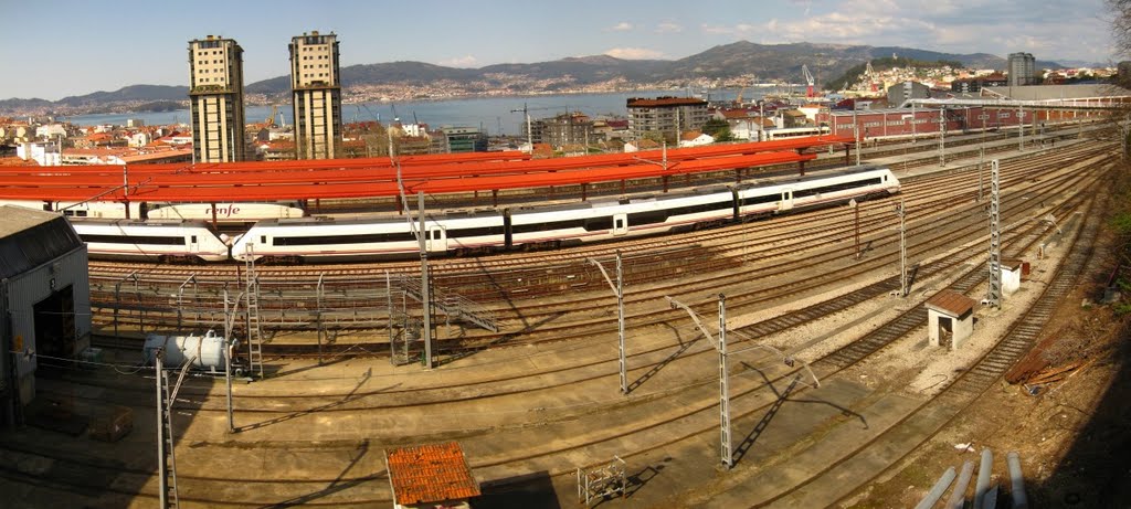 Estación de tren de Vigo antes de la llegada del AVE by Javi King