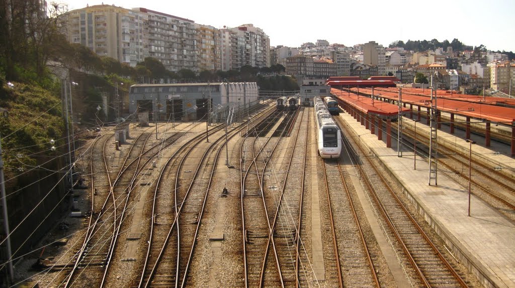 Estación de tren de Vigo antes de la llegada del AVE by Javi King