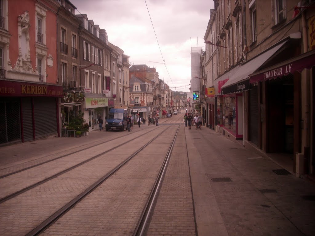 Le Mans, Rue du Pont by muba