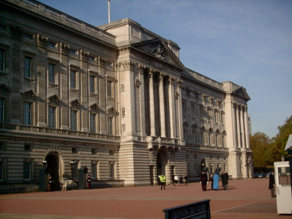 London Buckingham Palace by O_Canada