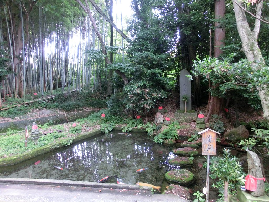 水出し観音　浜松市深荻町 by さといも　SATO-CYAN