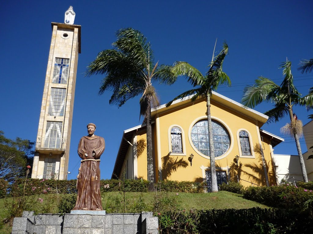 Poços de Caldas - Ig. N.Sra. de Fátima by olintocristo