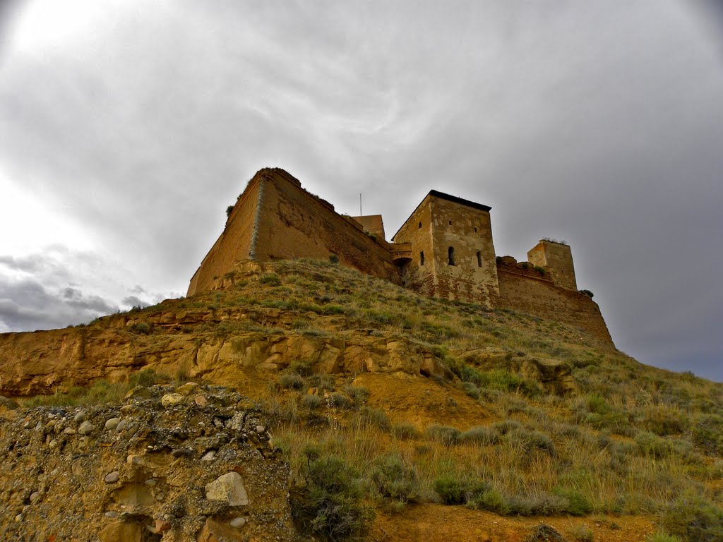 Castillo de Monzón - Aragón Alto by Franc Bardou