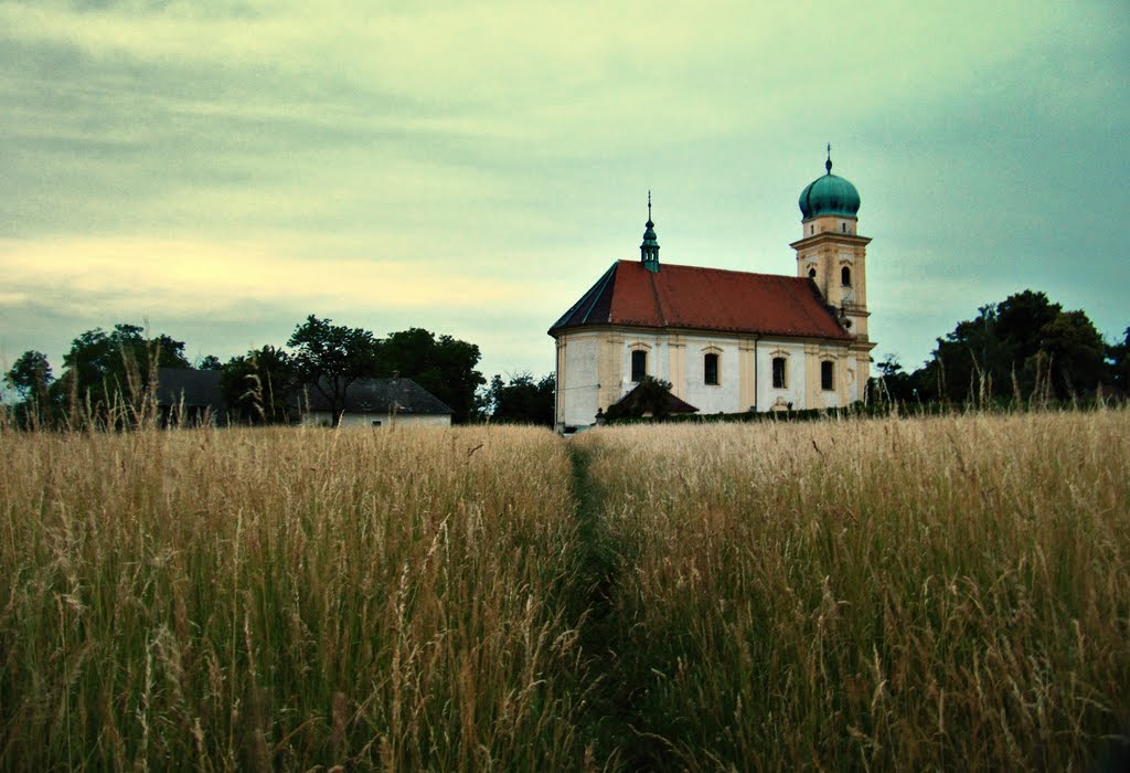 Chrám sv. Martina v Lulči by Photo Guide