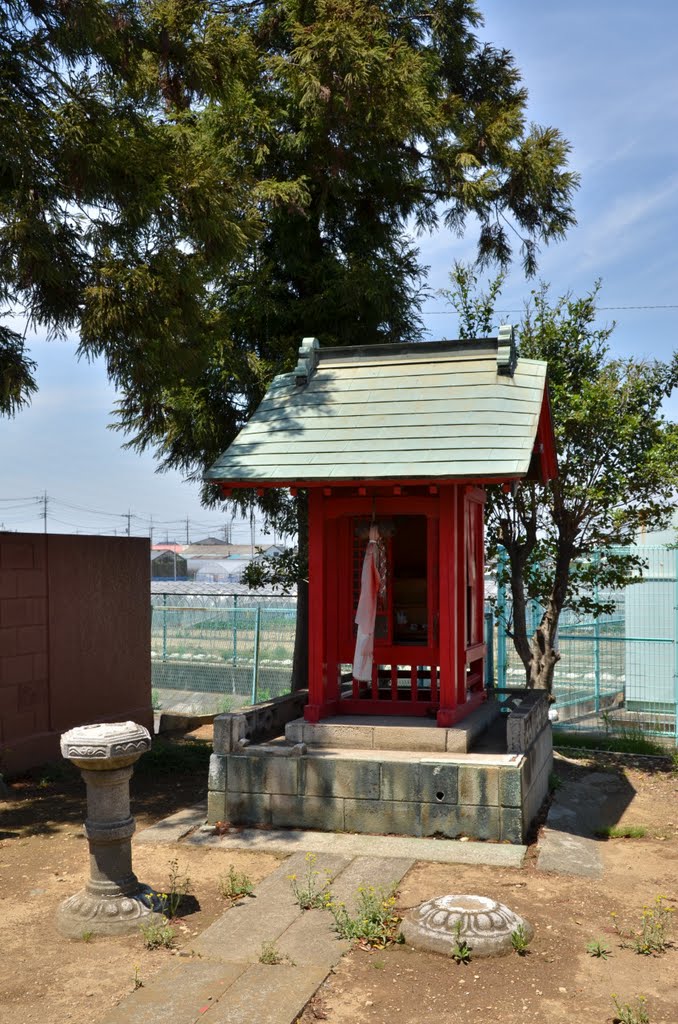 Jinja 神社 (2011.05.15) by k.takita