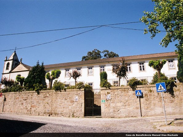 Casa de Beneficência Manuel Dias Machado by Artur Jorge Matos