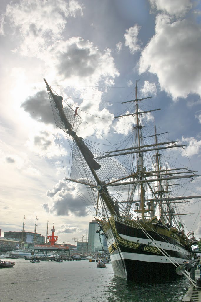 Sail Amsterdam 2010, Amerigo Vespucci by hotspotter