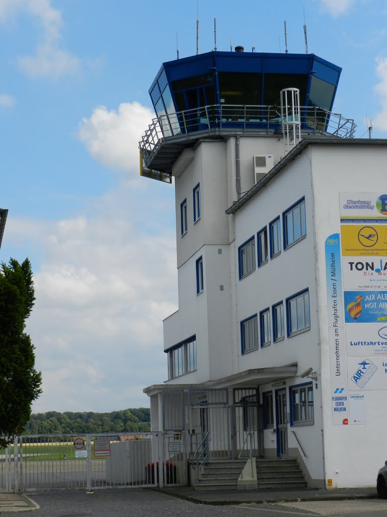 Tower vom Flughafen Essen/Mülheim by Luna 0873