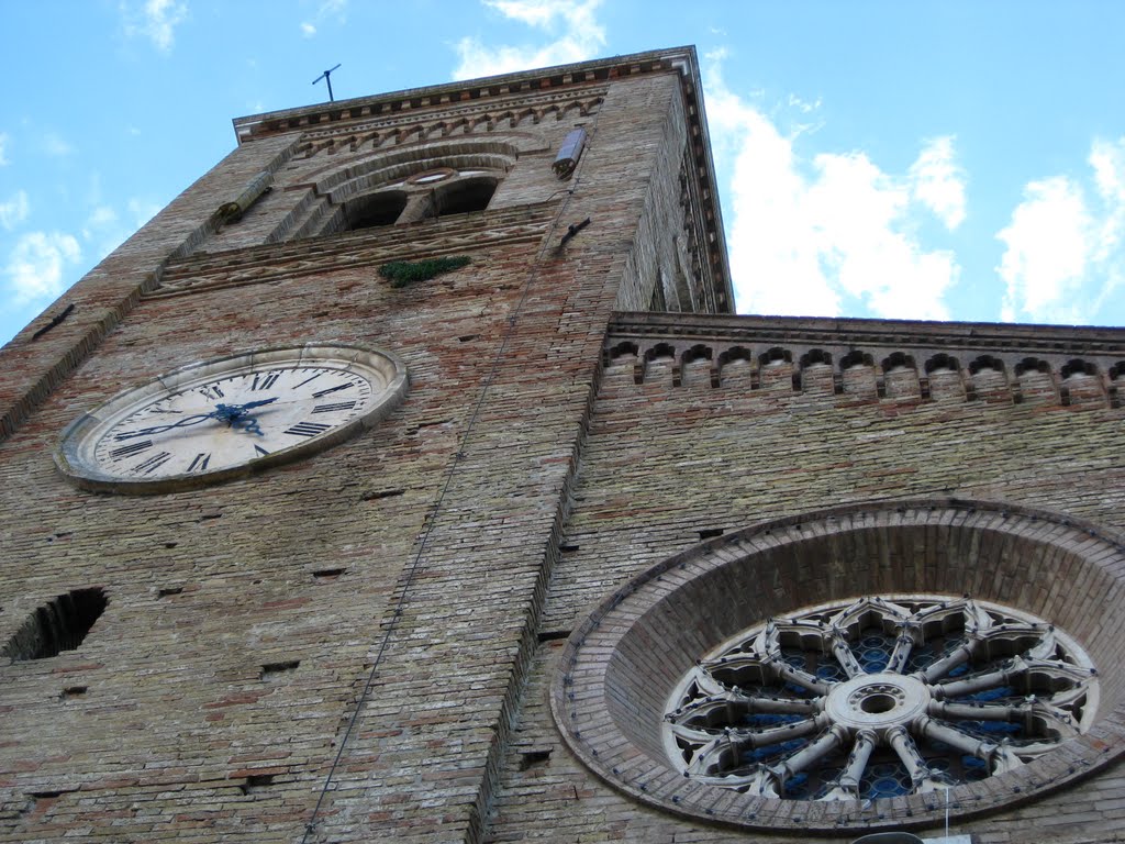 Montecassiano la basilica con opere di Dalla Robbia by Robert@Dona