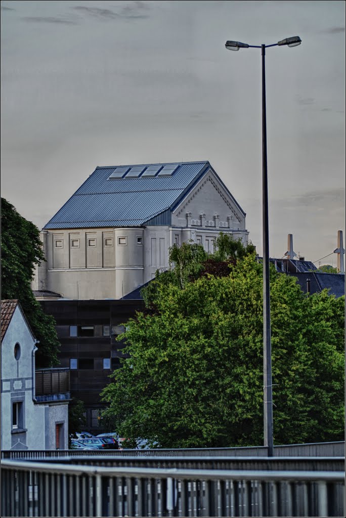 Ungewohnte Sicht auf das Opernhaus by pillboxs