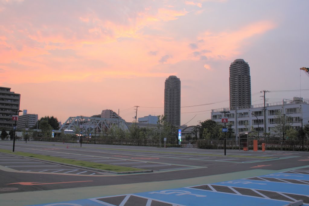 ザ・ガーデンタワーズ@アリオ北砂駐車場(The Garden Towers@Ario Kitasuna Parking) by AEK