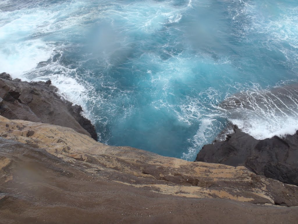 Spitting Cave by Bob_The_Moo_Cow