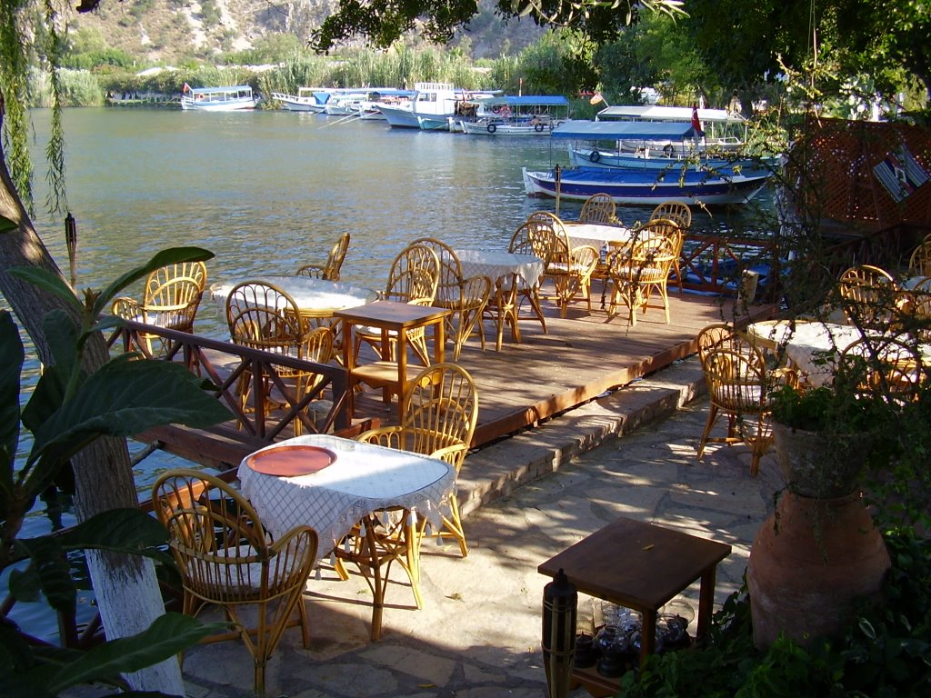 Our terrace where you can have a good time and perfect view near the river of dalyan by Akin Karabulut