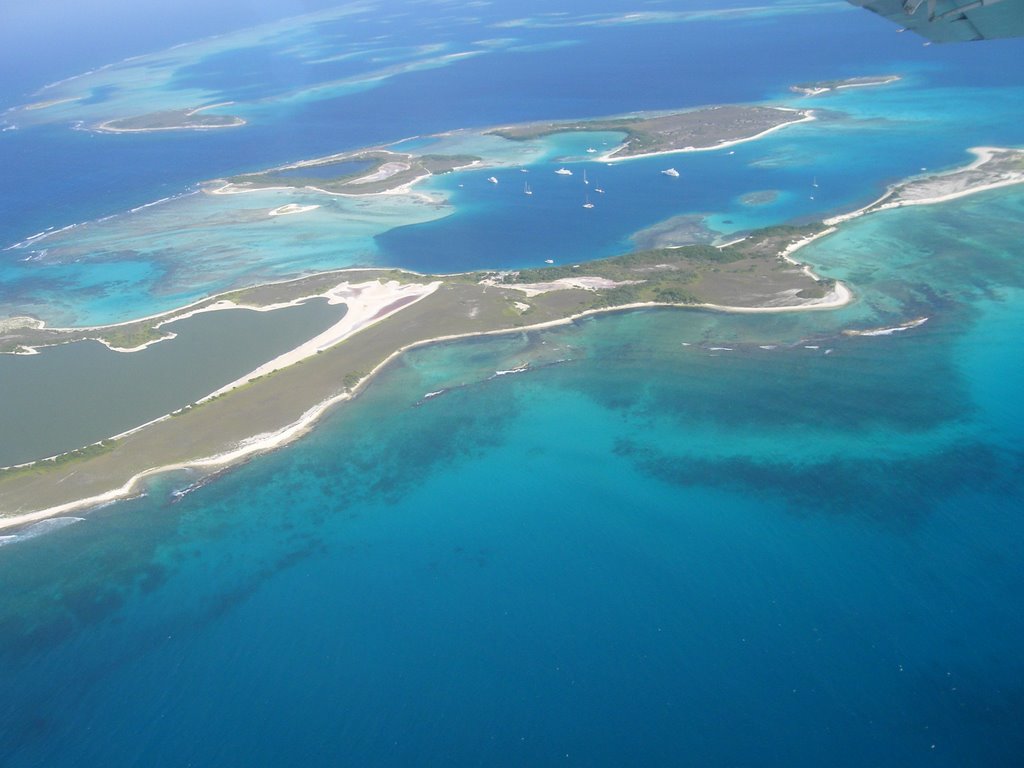 Vista aérea de Los Roques (2007) by Roberto De Dominicis