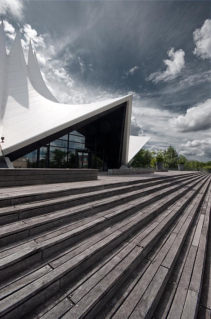 Berlin, Tempodrom by Arnfried Zerche