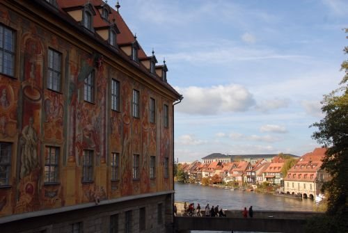 Altes Rathaus (Brückenrathaus) auf der Regnitz mit klein Venedig by Sven Rumbler