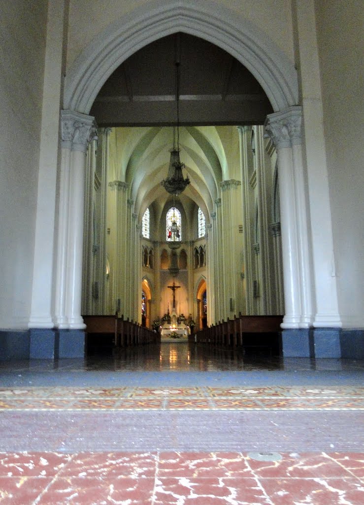 Iglesia de San Isidro Labrador by Noé Alfaro Chaves