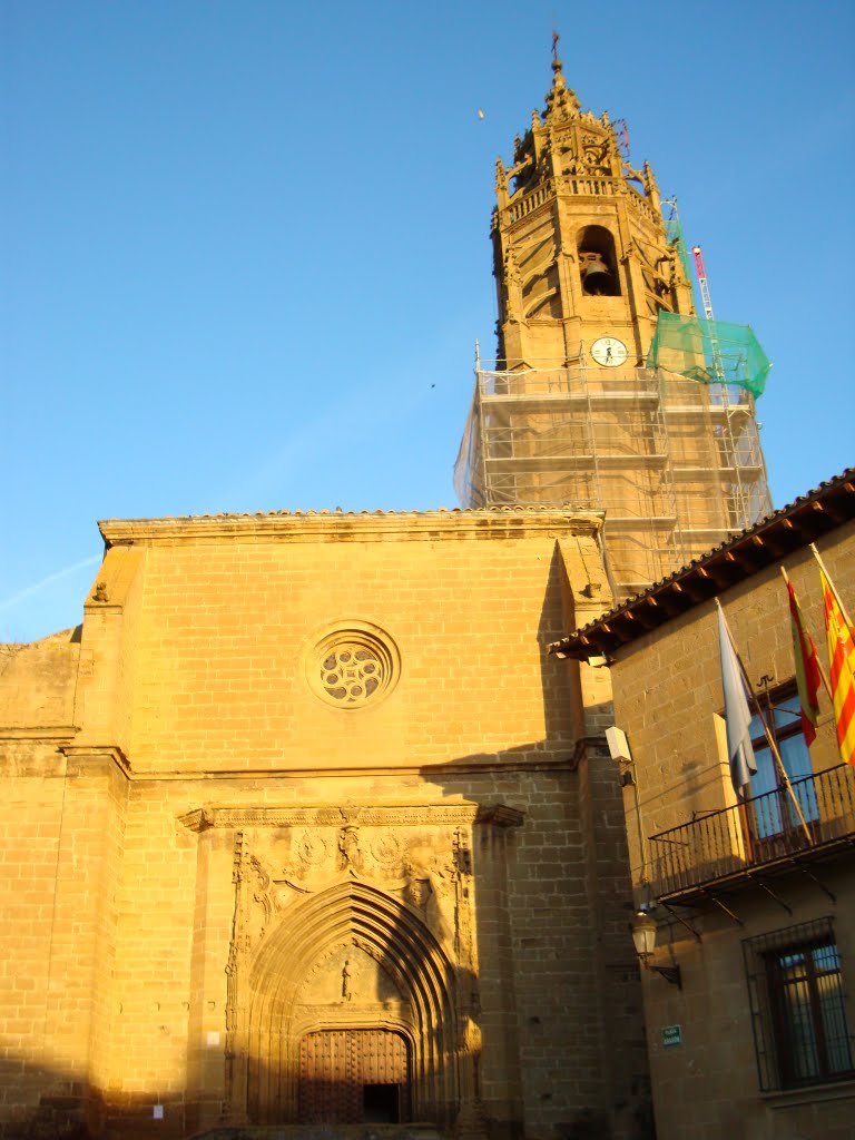 Iglesia De Sadaba by pedroj_ejea