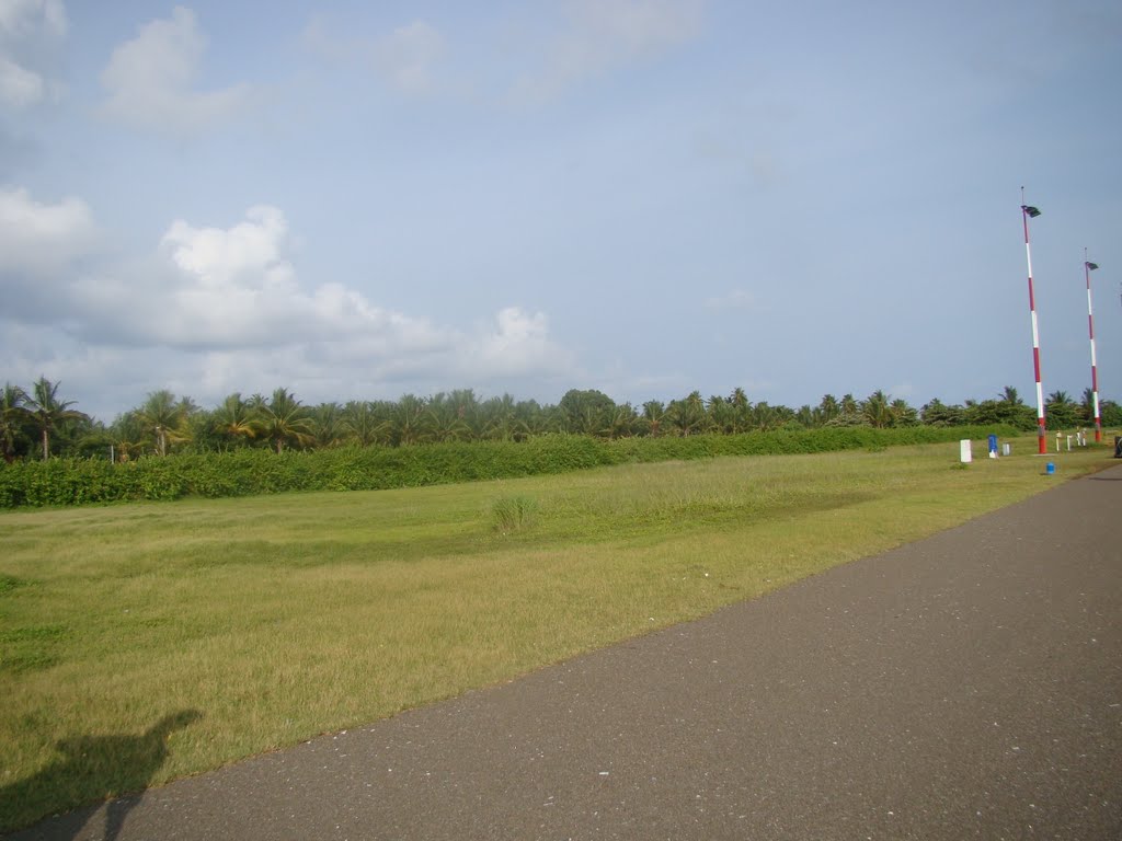 Kaadehdhoo Airport by Adnan Haleem