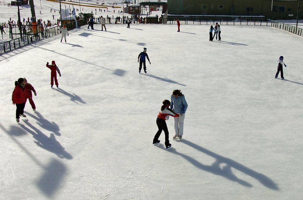 Ice Park Sestriere skating by Molligator