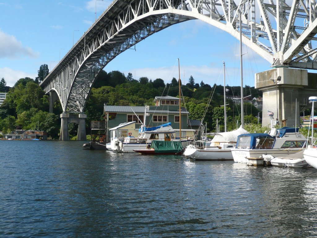 Freemont Houseboats by Keithu