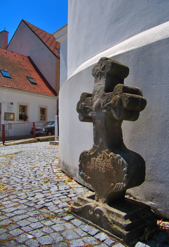 Kamenný kříž, Kostel sv. Jiljí - Nám.Karla IV , Brno-Líšeň, Czech Republic by Photo Guide