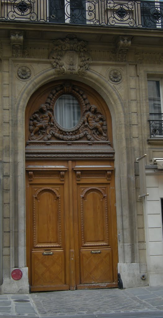 Rue du Faubourg Saint Honoré by JP.GUYOMARD