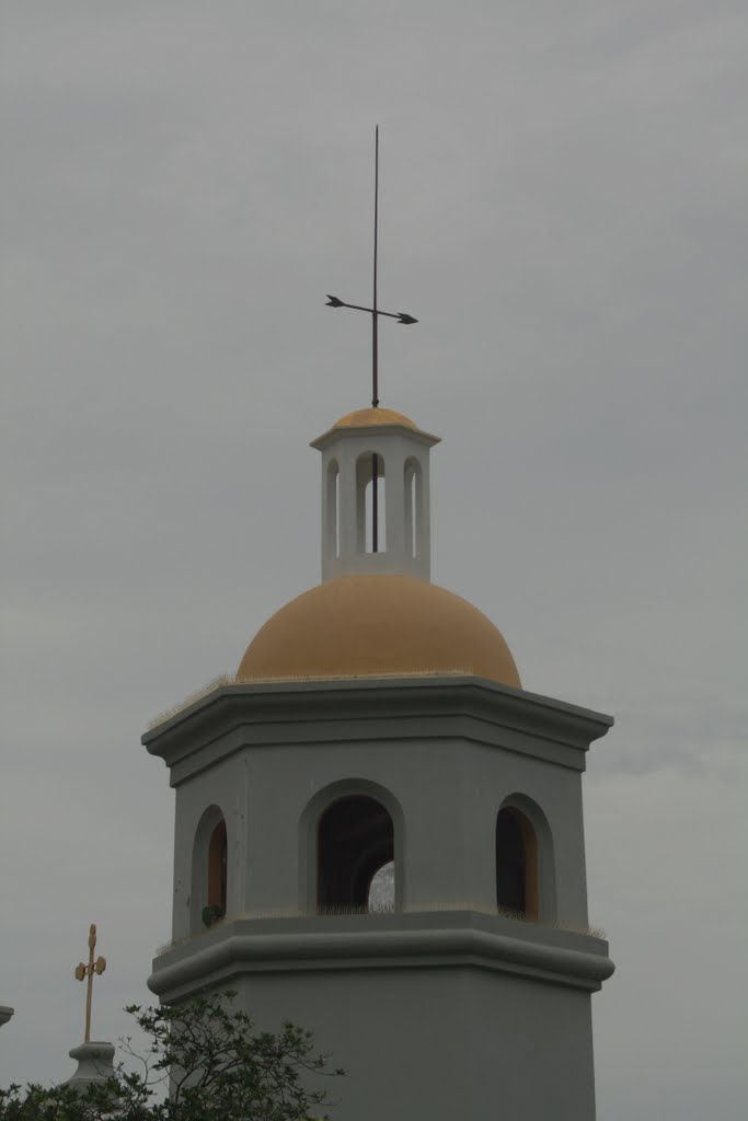 Iglesia Católica de Juana Díaz by Ricardo David Jusino