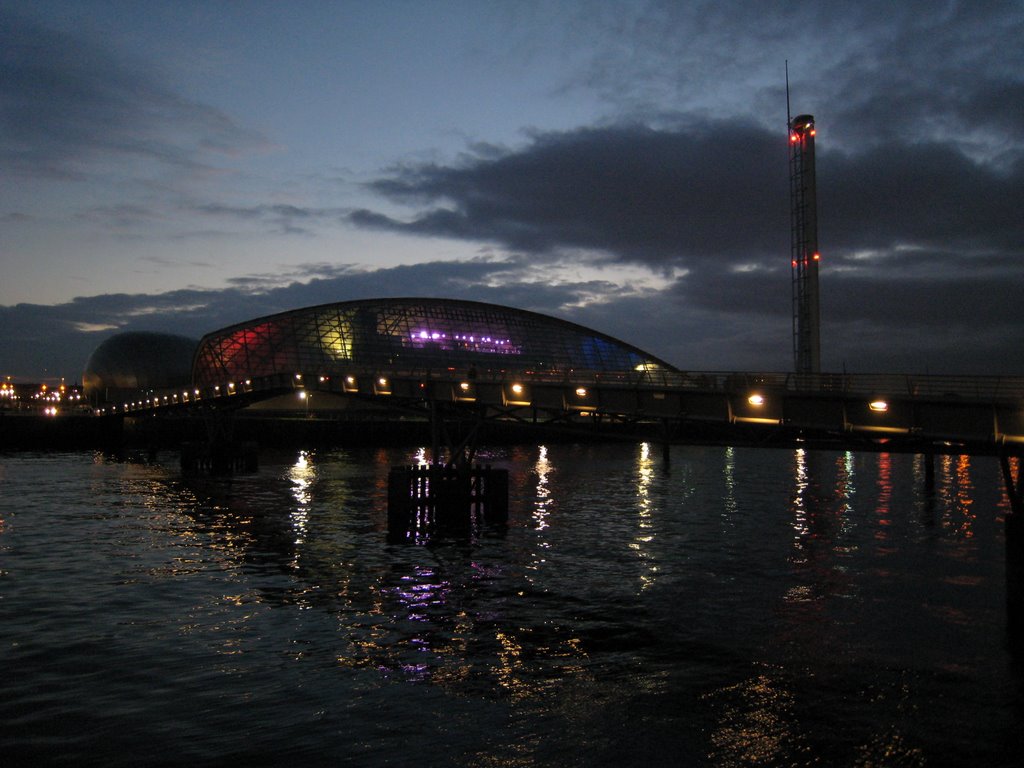 Glasgow Science Centre on an October evening by Ian McCracken