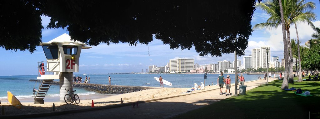 Waikiki Beach Panorama by shogoogle