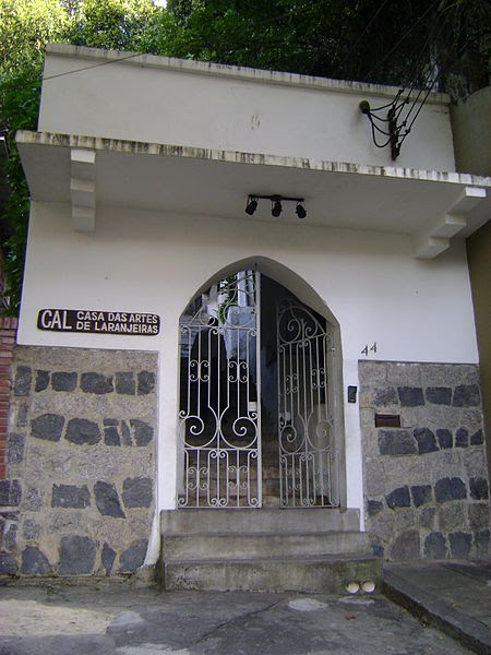 CAL - Casa das Artes de Laranjeiras, na Rua Rumania, em Laranjeiras, Rio de Janeiro, Brasil. by eduardorivelli@hotmail.com