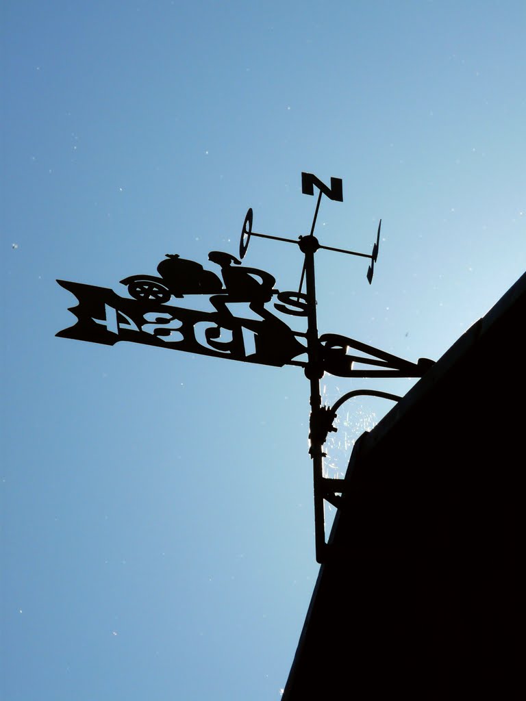 Germany_Thuringia_Tüngeda_post windmill_weather vane_P1220098.JPG by George Charleston