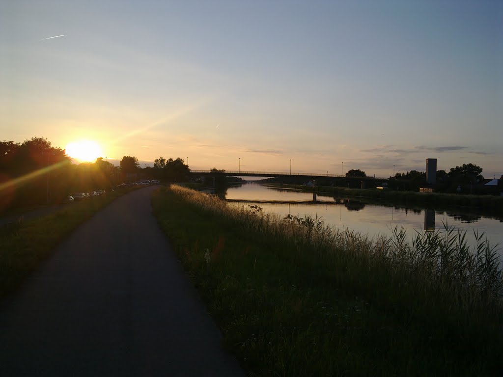 Hirschaid am Kanal by handyfotograf83