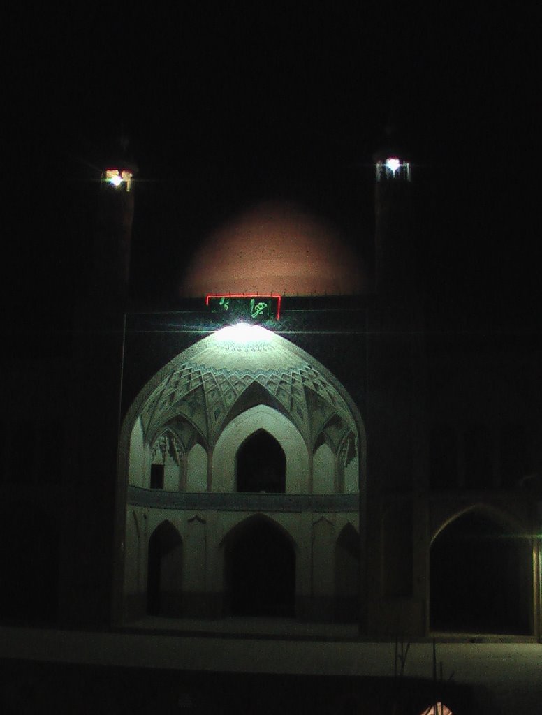 Agha Bozorg Mosque night photo by Hamid Nik