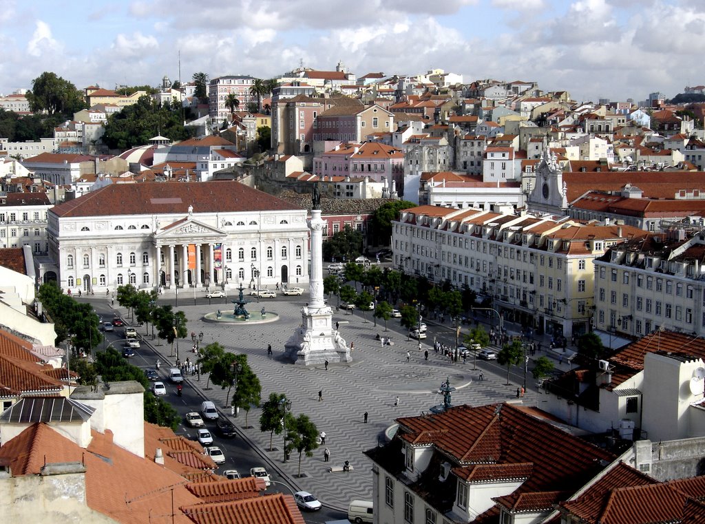 Portugal, Lisboa, Pza Pedro IV y Teatro Nacional by cesarcriado