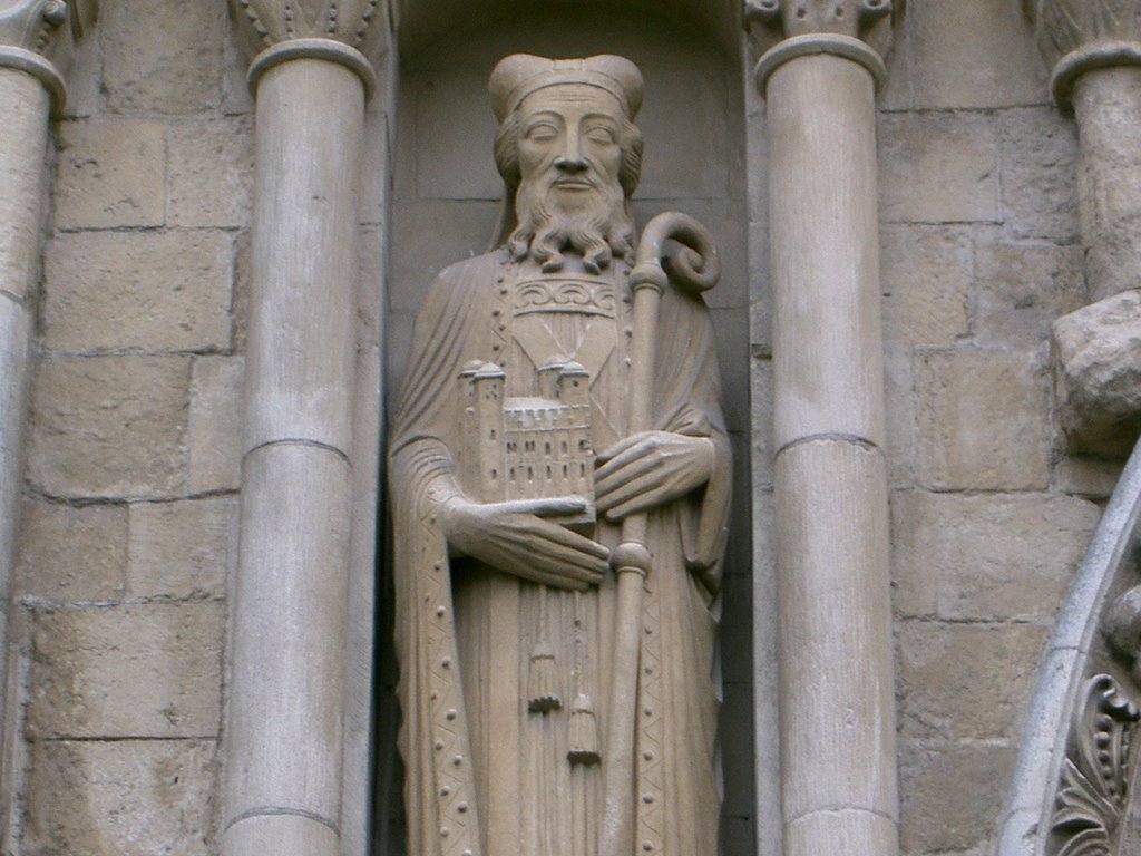 Rochester Cathedral statue by Westsaxon