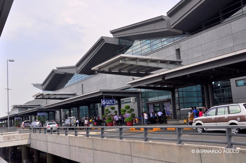 Departure Entrance, Terminal 3, Ninoy Aquino International Airport, Pasay, Metro Manila, Philippines by Silverhead