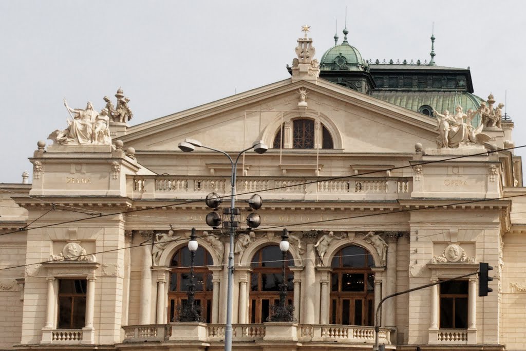 Plzeň - Klatovská třída / Husova - View NE on Josef Kajetán Tyl Theatre / Divadlo Josefa Kajetána Tyla 1902 by Antonín Balšánek - Neorenaissance by txllxt