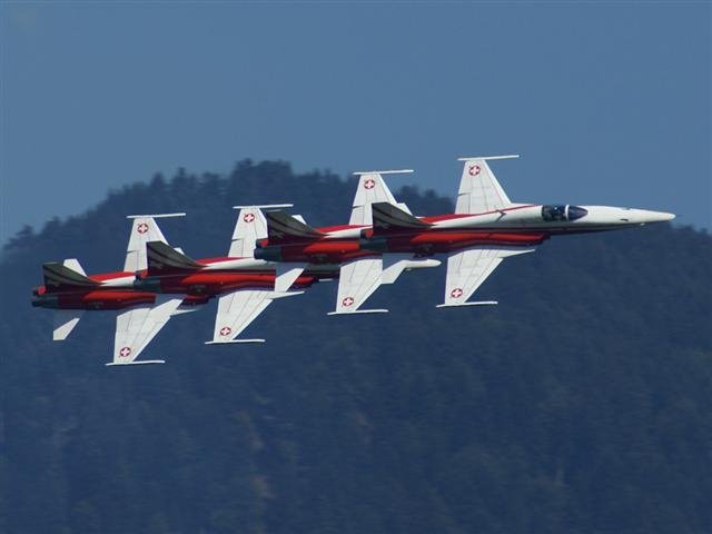 Patrouille Suisse Bex07 by Didier Bonvin