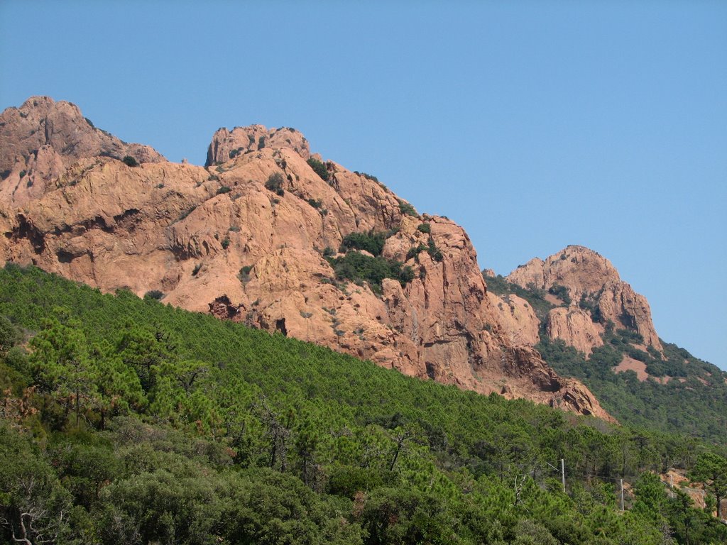 Massif de l'Esterel-Between Antheor and Le Trayas by Kevin Baldwin