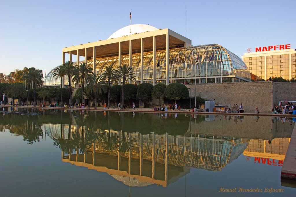 Una tarde en los jardines del Palau by Manuel Hernández Lafuente