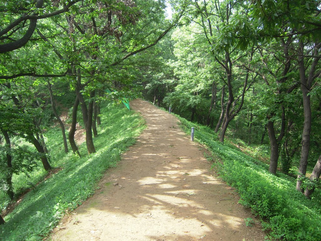 Hang-Joo-San-Sung (幸州山城) Fortified Walls, Go-Yang-SI, Korea by MC Han