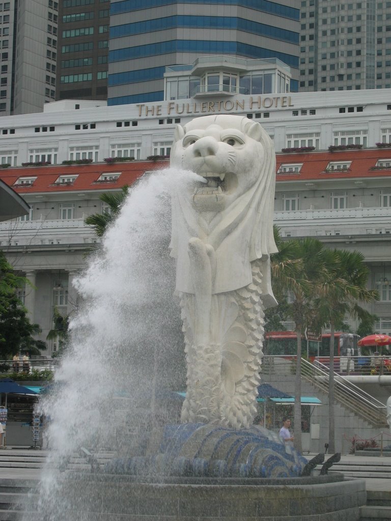 Merlion, Singapore by Clay S